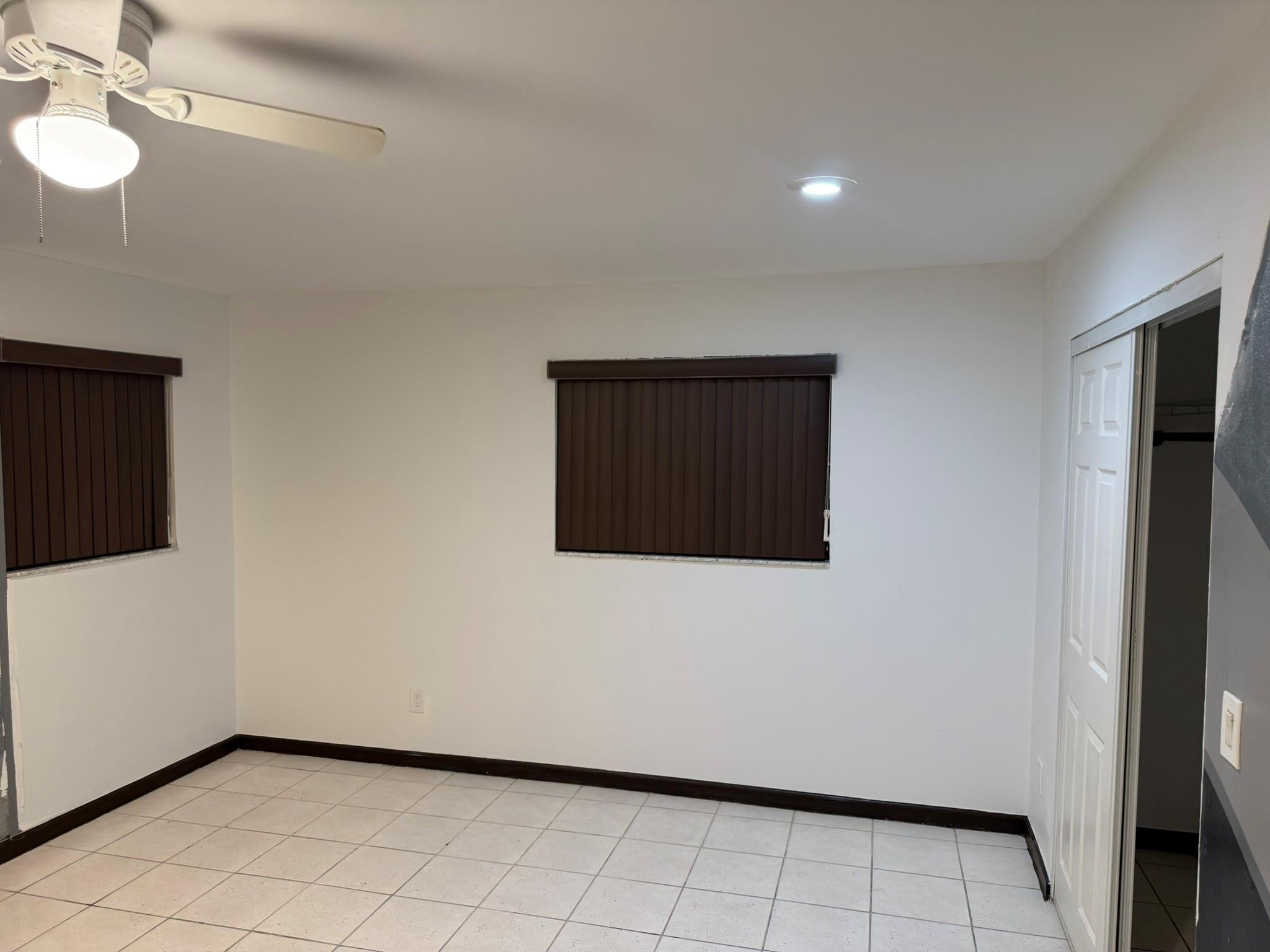 Dorsey Park First Add 21- - Residential Lease