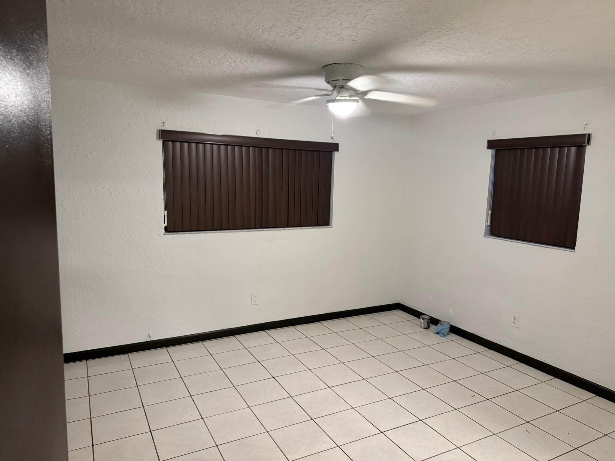 Dorsey Park First Add 21- - Residential Lease