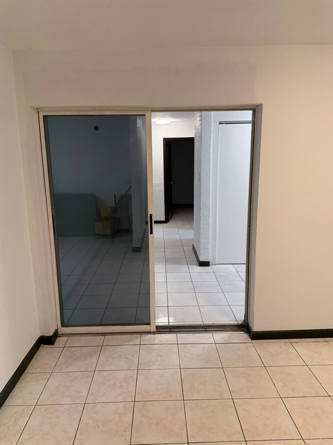 Dorsey Park First Add 21- - Residential Lease