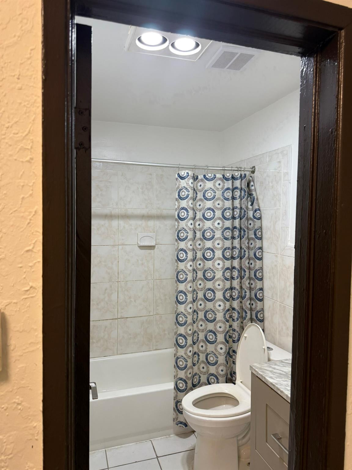 Dorsey Park First Add 21- - Residential Lease