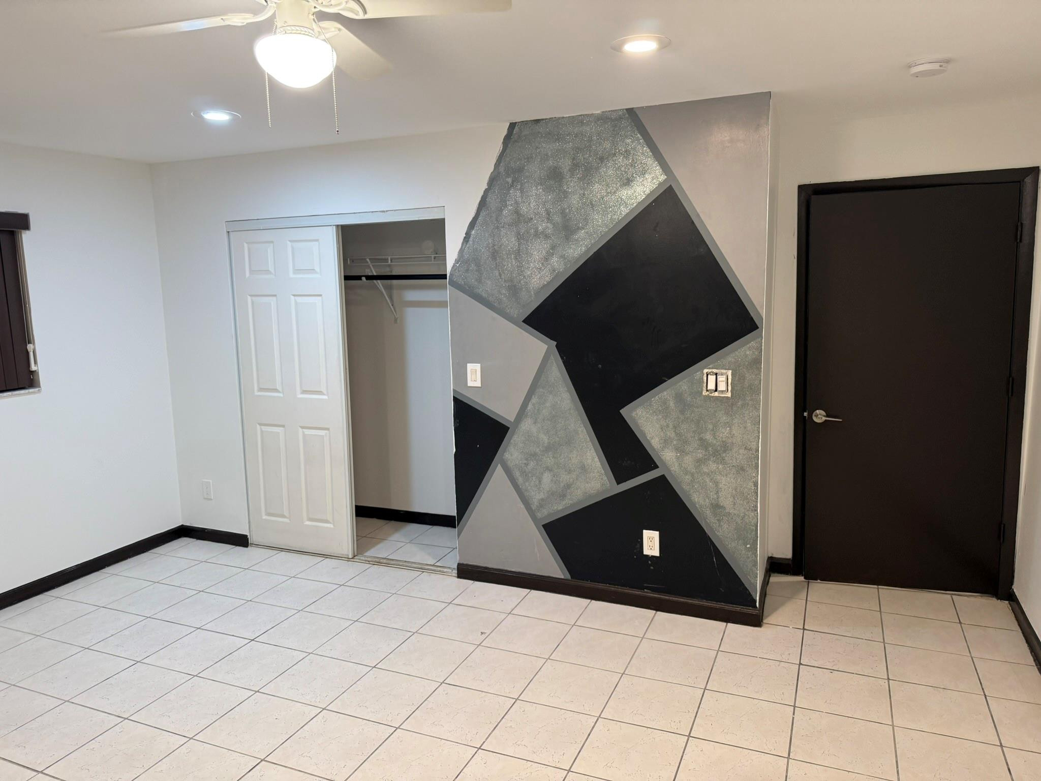 Dorsey Park First Add 21- - Residential Lease