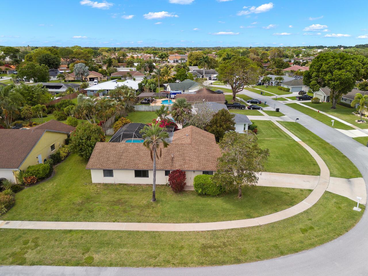 SOUTH SHORE 2 OF WELLINGTON - Residential