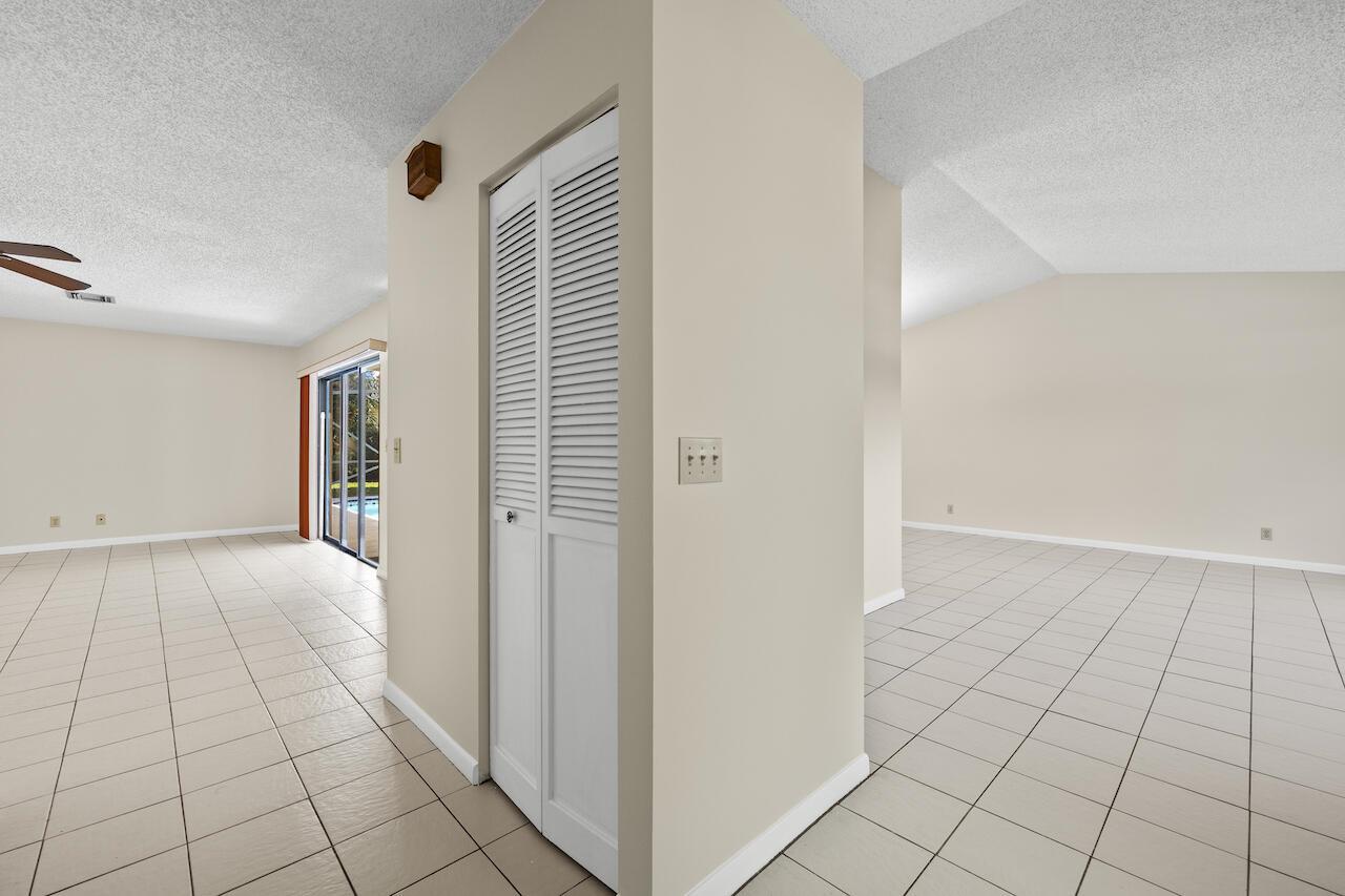 SOUTH SHORE 2 OF WELLINGTON - Residential