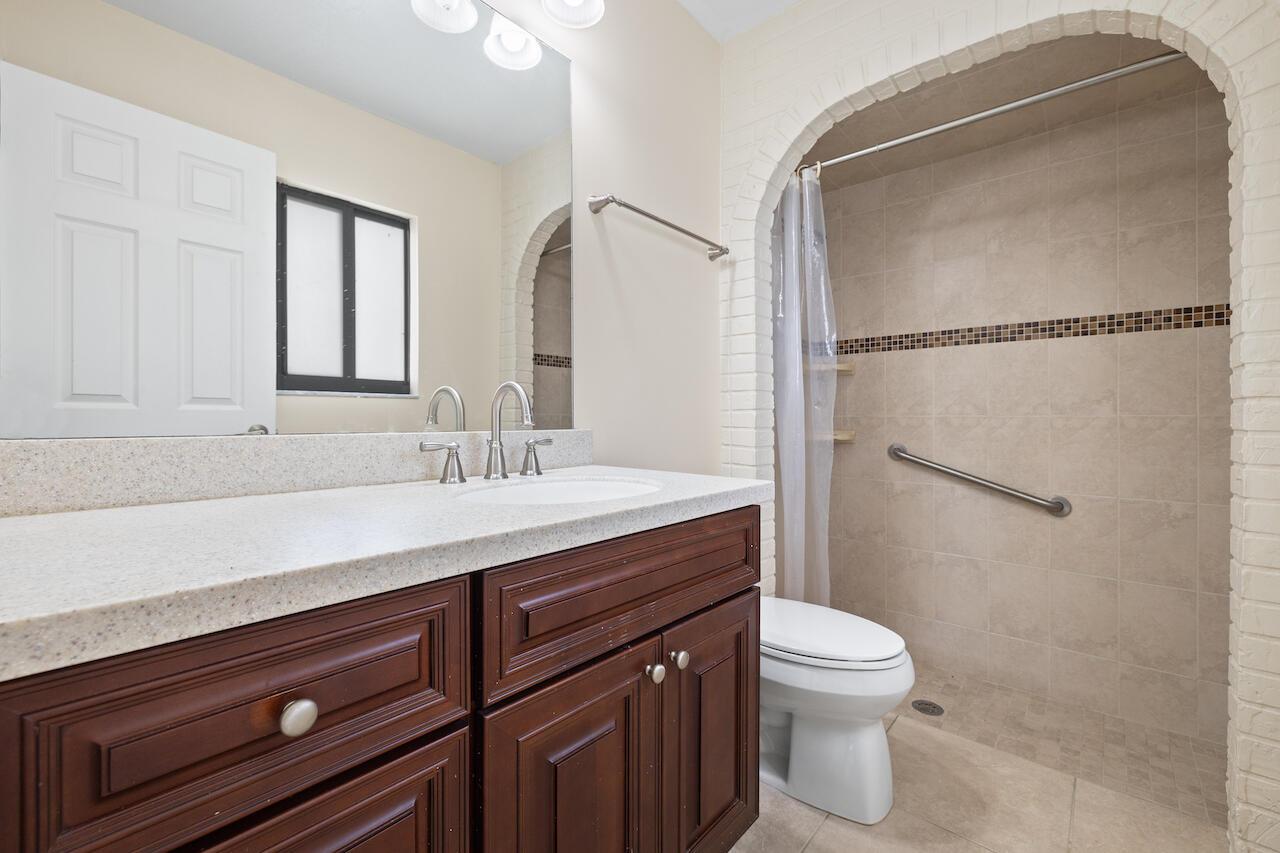 SOUTH SHORE 2 OF WELLINGTON - Residential