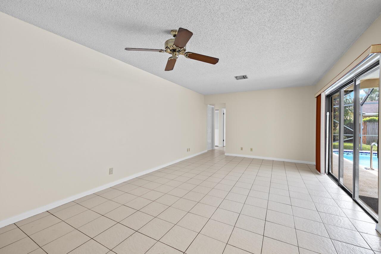 SOUTH SHORE 2 OF WELLINGTON - Residential