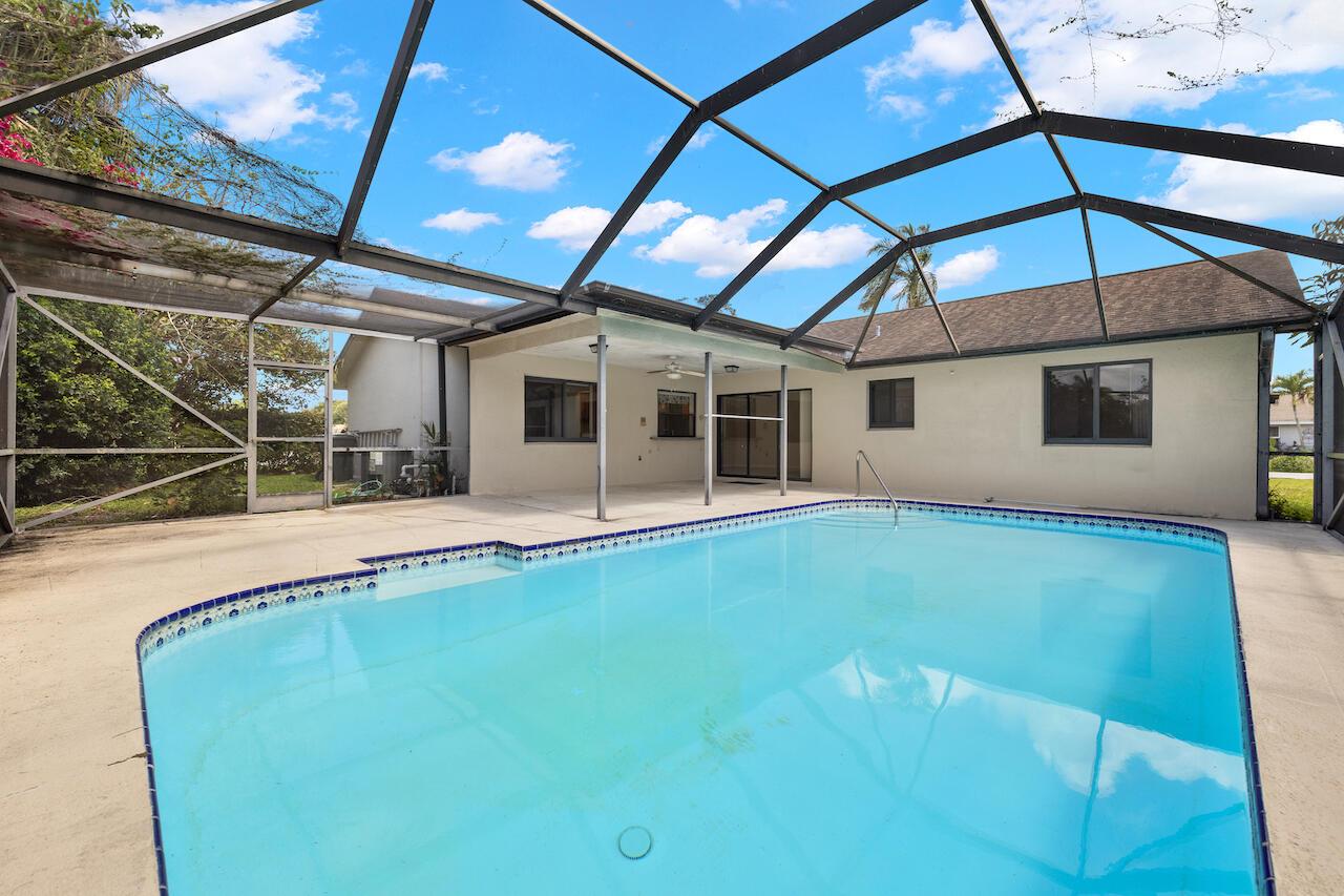 SOUTH SHORE 2 OF WELLINGTON - Residential