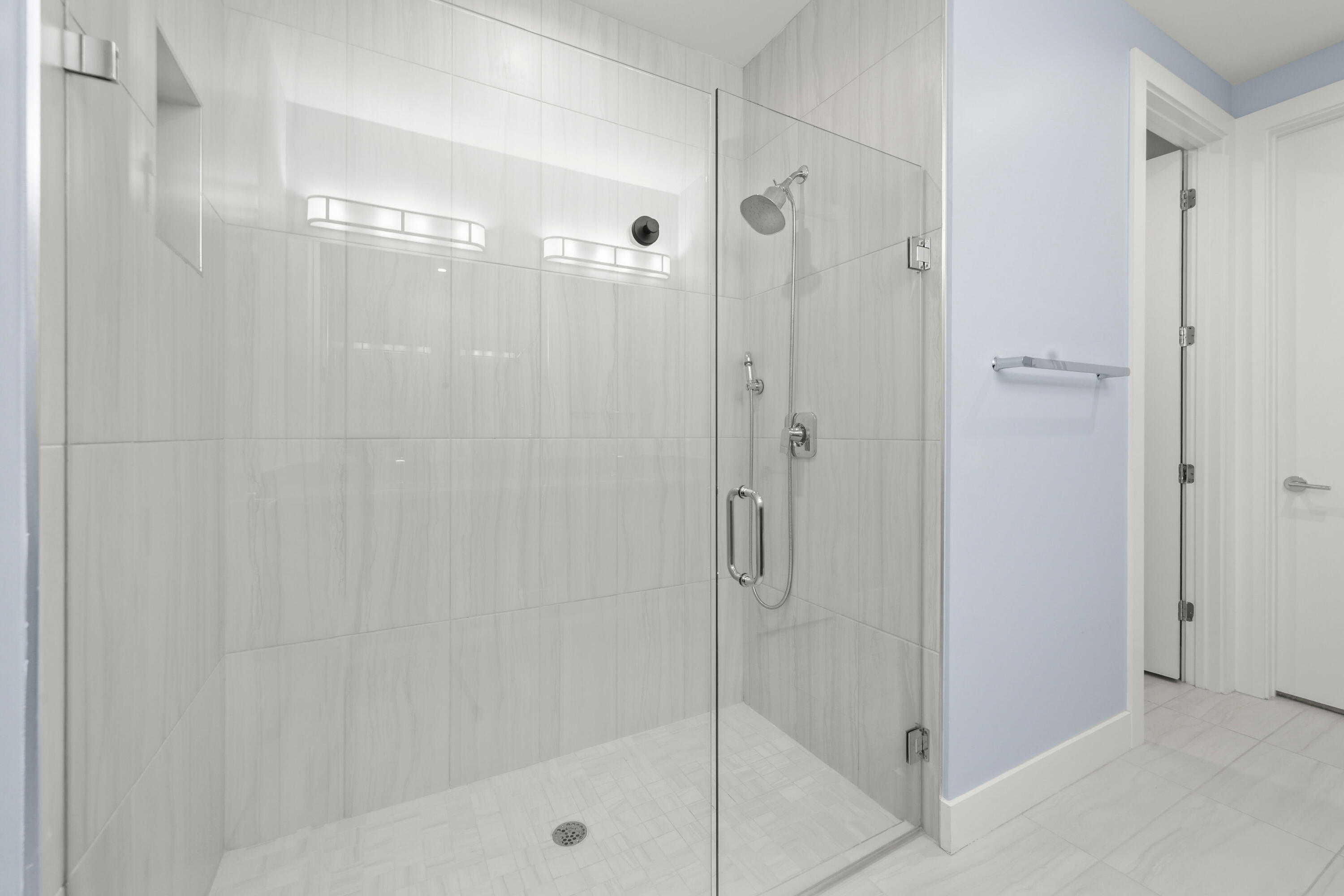 VILLAGE AT WILTON MANORS II - Residential