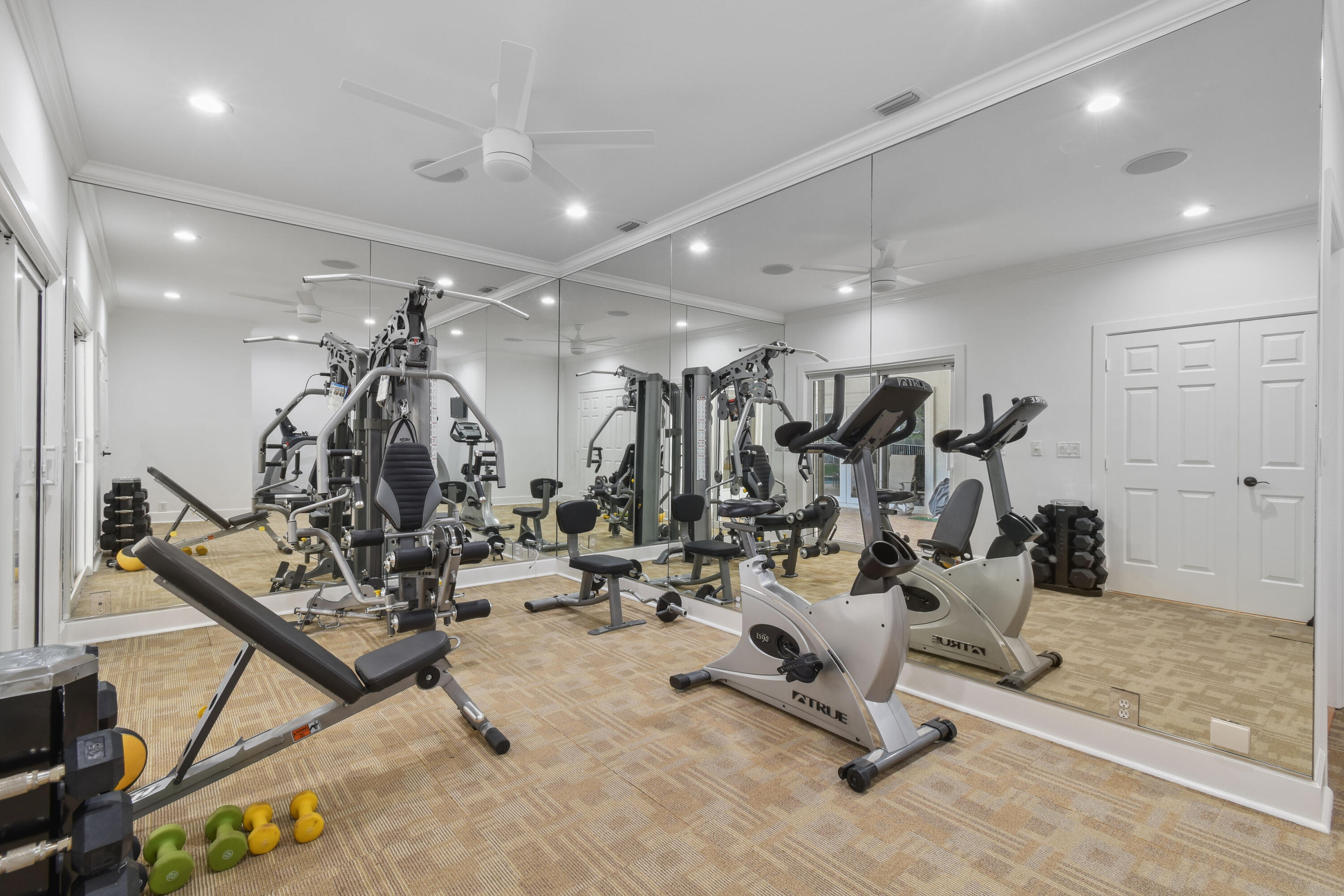 PRESIDENT COUNTRY CLUB 4 - Residential