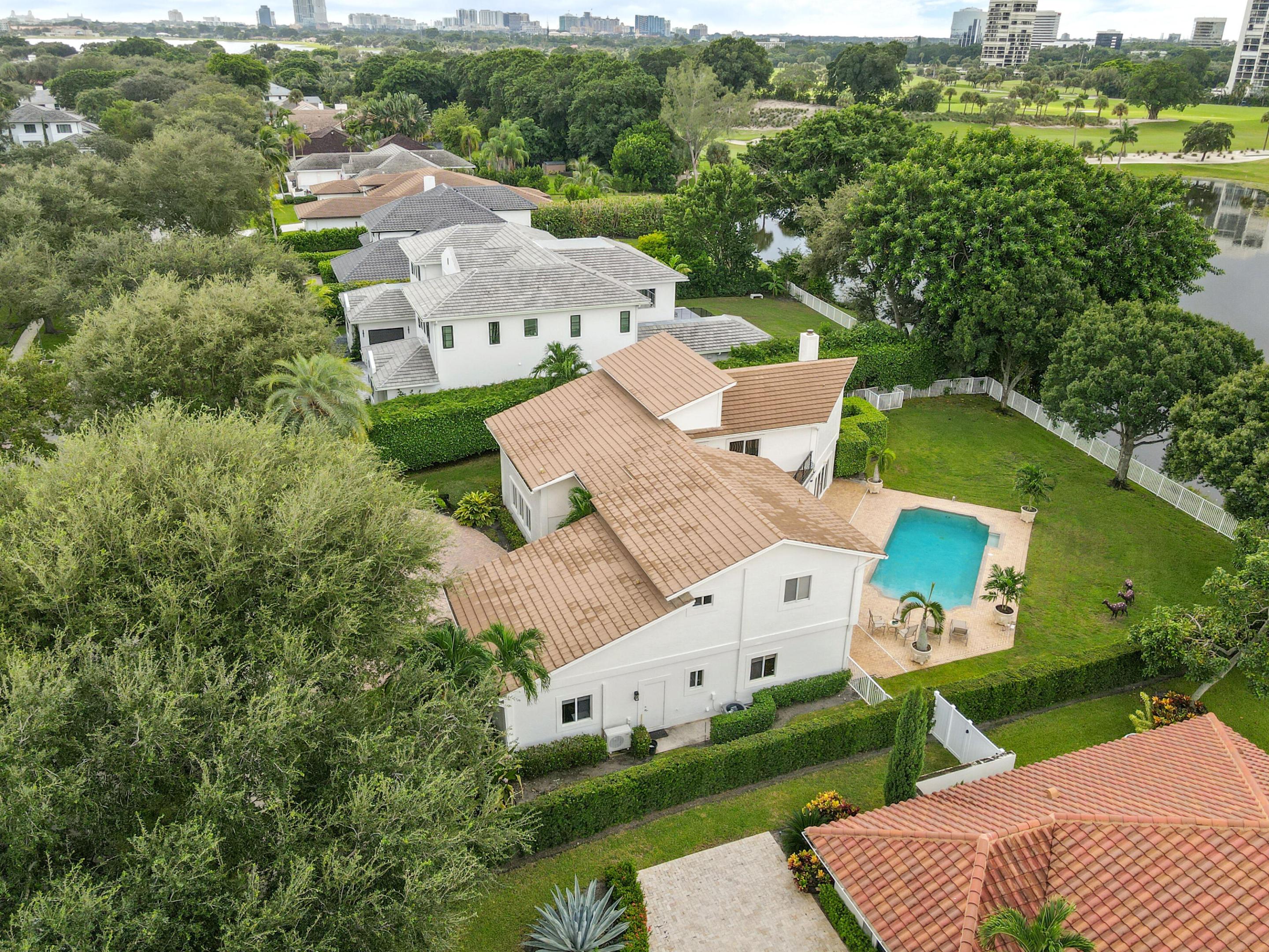 PRESIDENT COUNTRY CLUB 4 - Residential