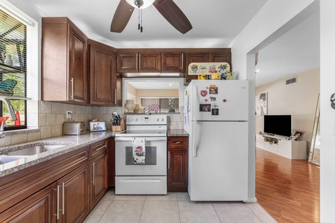 Tiny photo for 5040 ROSE HILL Drive #206, Boynton Beach, FL 33437 (MLS # B26070555)