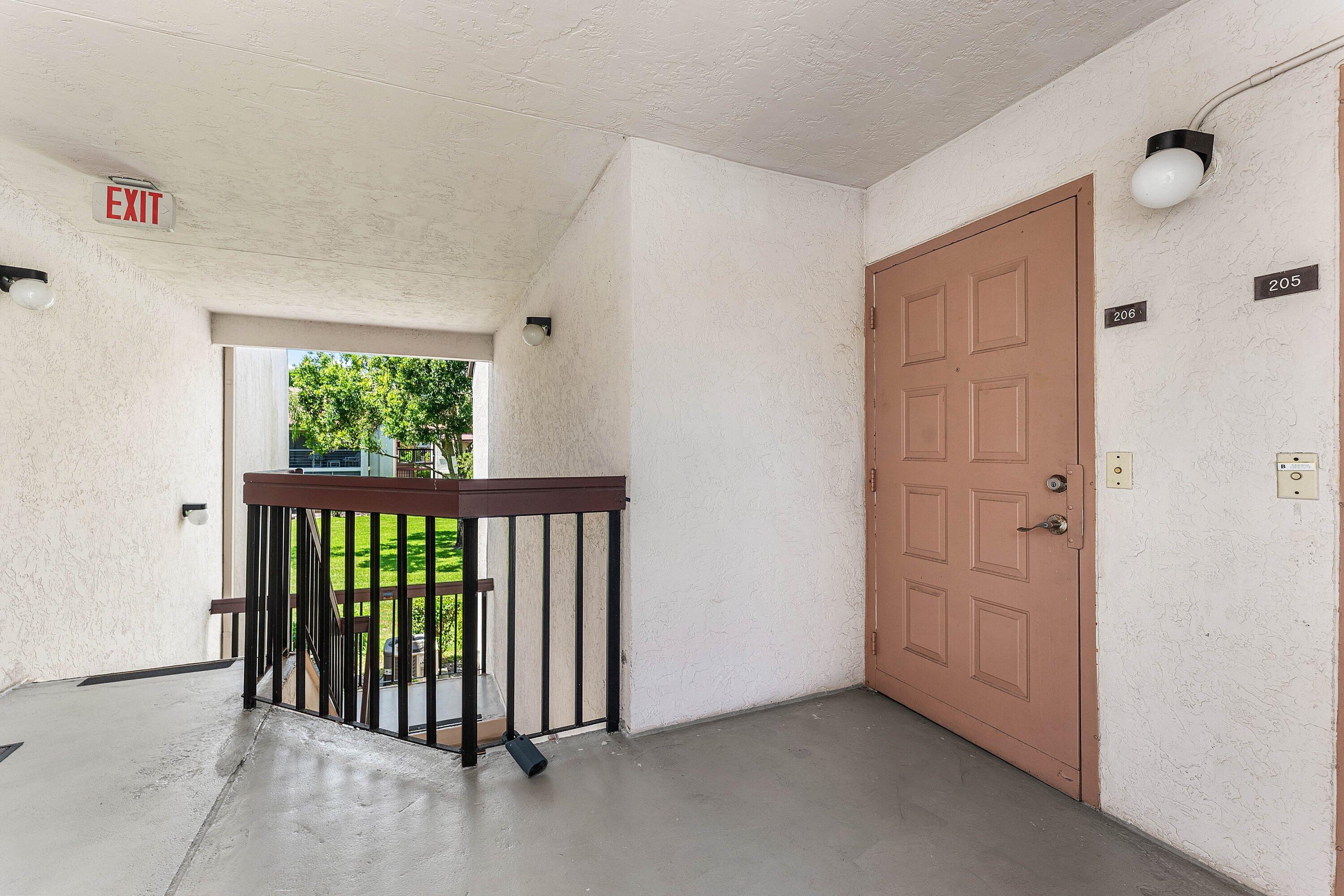 5040 Rose Hill Drive 206