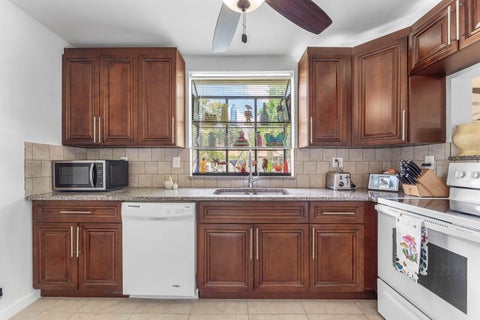 Tiny photo for 5040 ROSE HILL Drive #206, Boynton Beach, FL 33437 (MLS # B26070555)