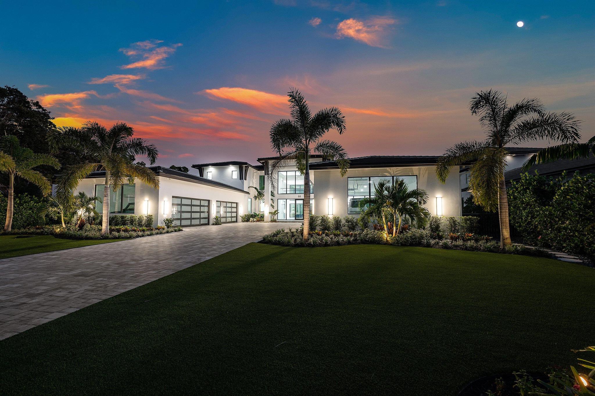 RIVERSIDE ON THE LOXAHATC - Residential