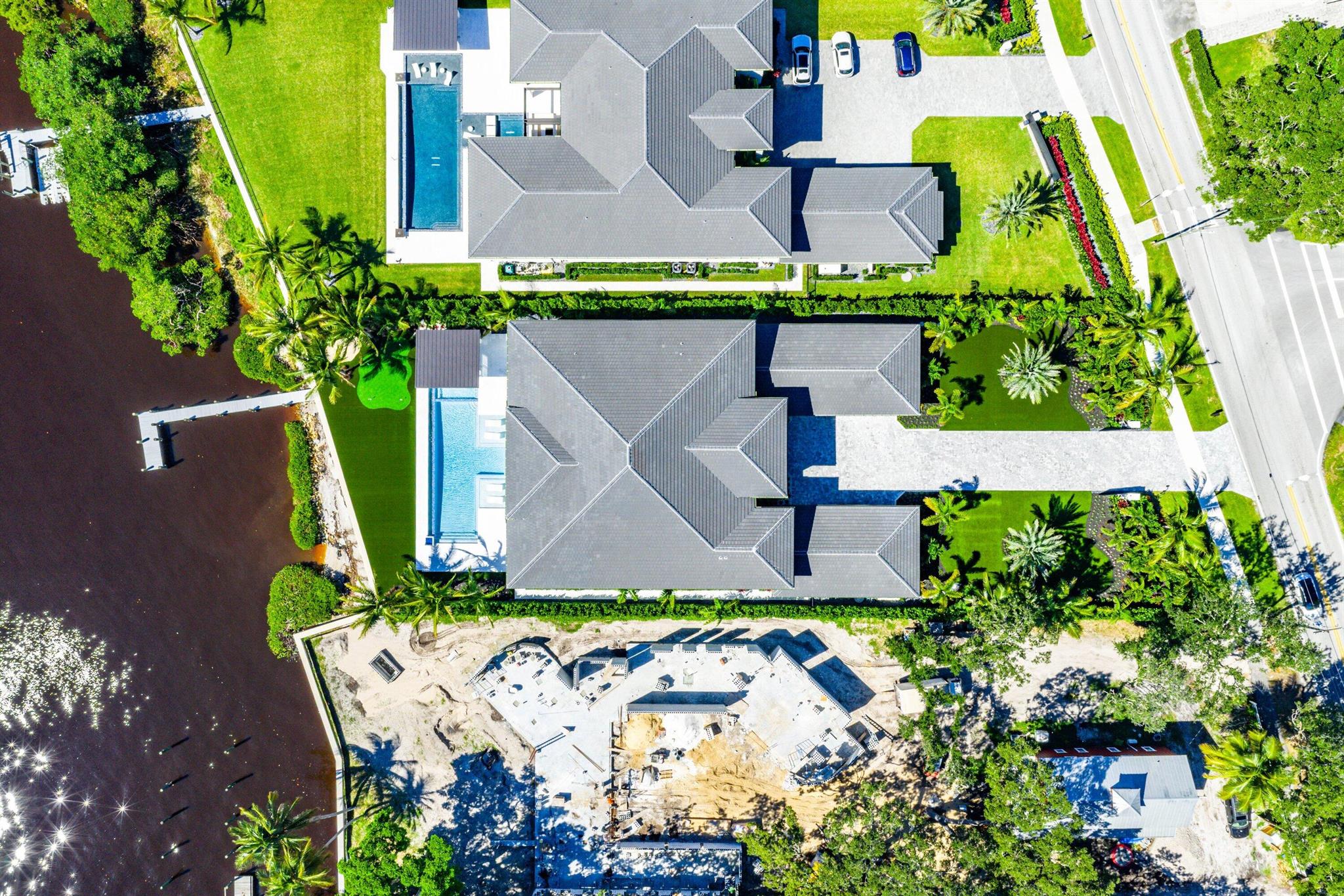 RIVERSIDE ON THE LOXAHATC - Residential
