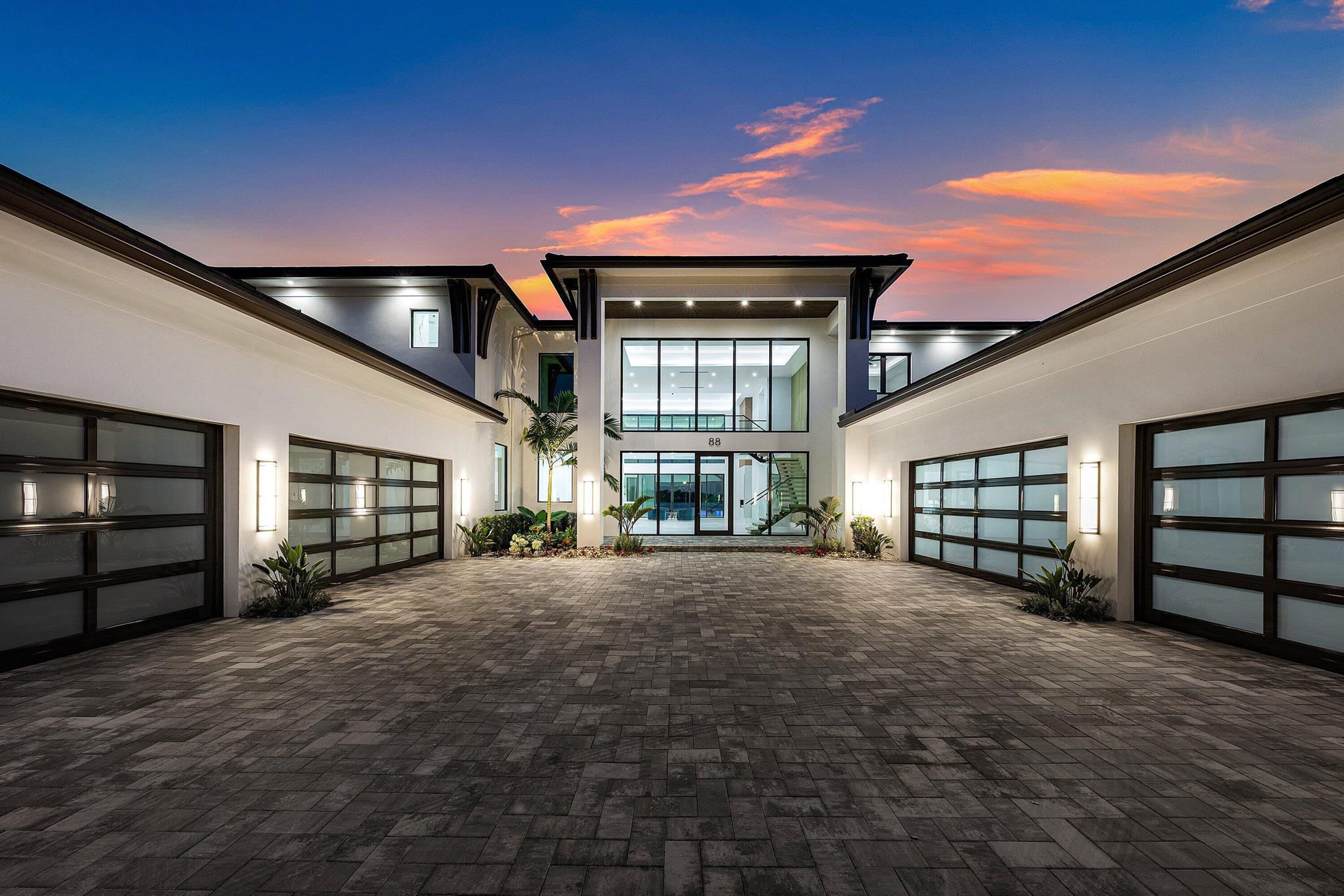 RIVERSIDE ON THE LOXAHATC - Residential