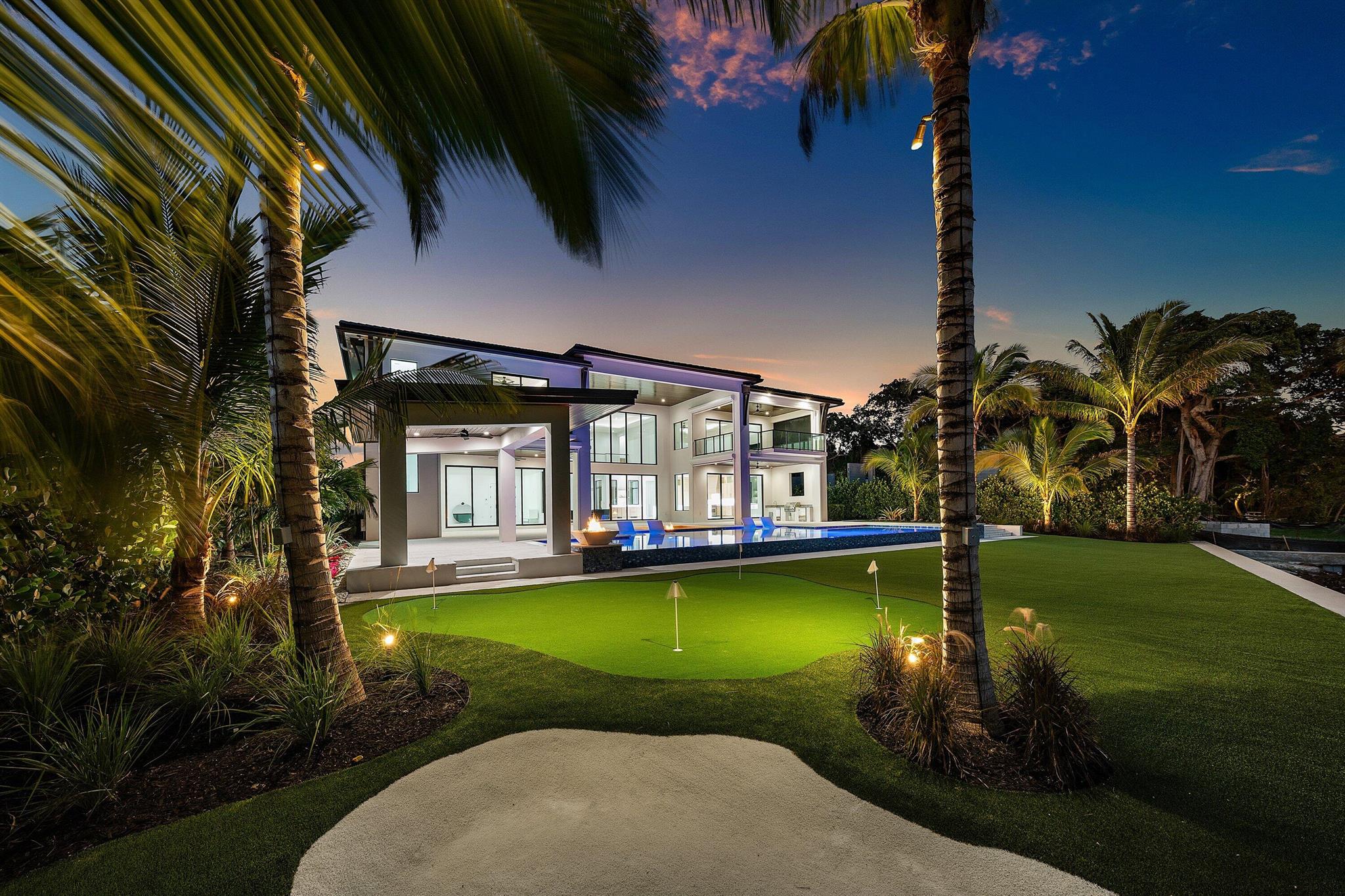RIVERSIDE ON THE LOXAHATC - Residential