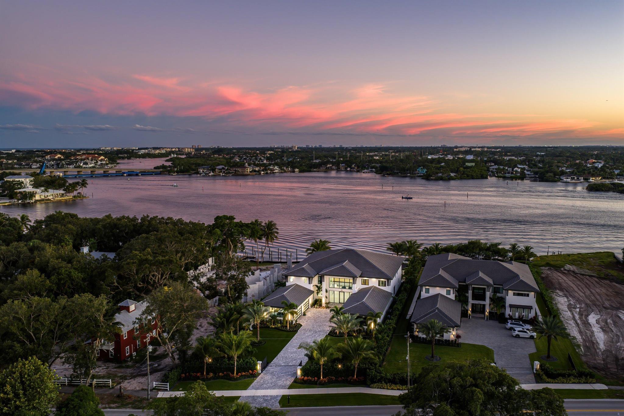 RIVERSIDE ON THE LOXAHATC - Residential