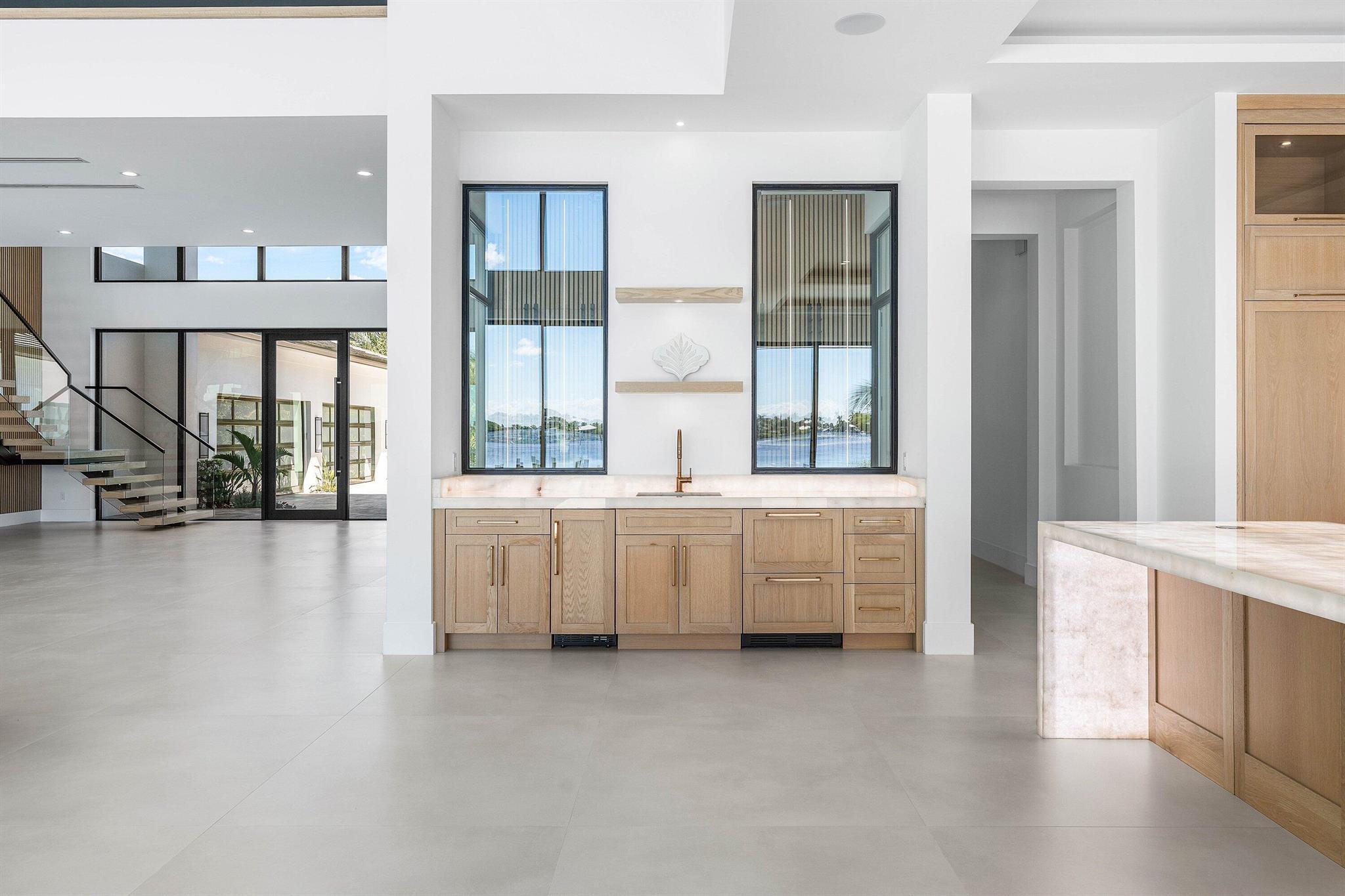 RIVERSIDE ON THE LOXAHATC - Residential
