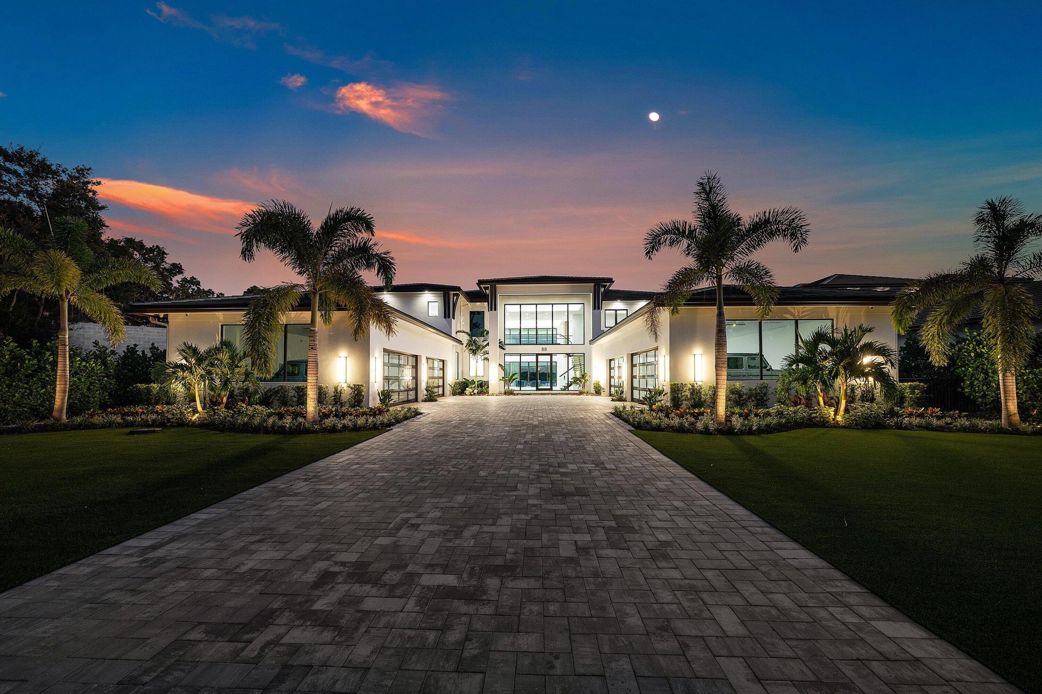RIVERSIDE ON THE LOXAHATC - Residential
