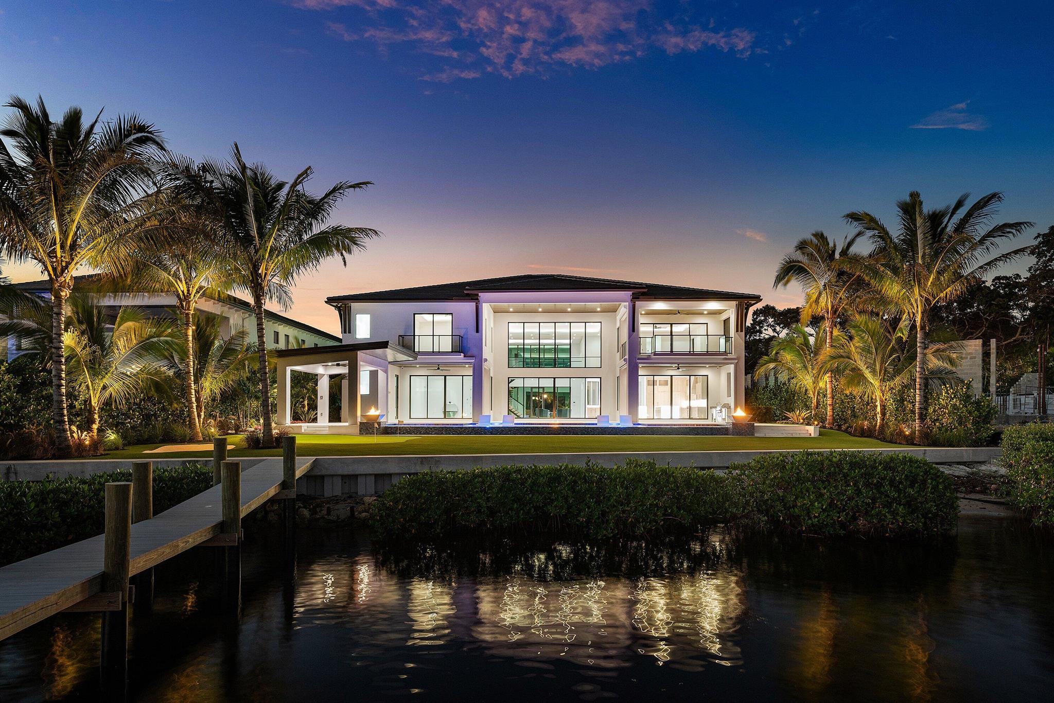 RIVERSIDE ON THE LOXAHATC - Residential