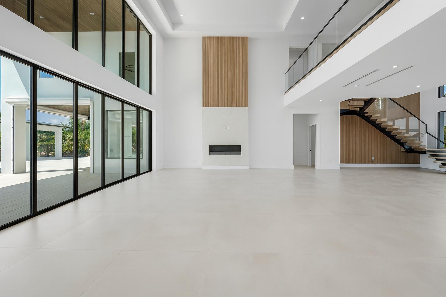 RIVERSIDE ON THE LOXAHATC - Residential