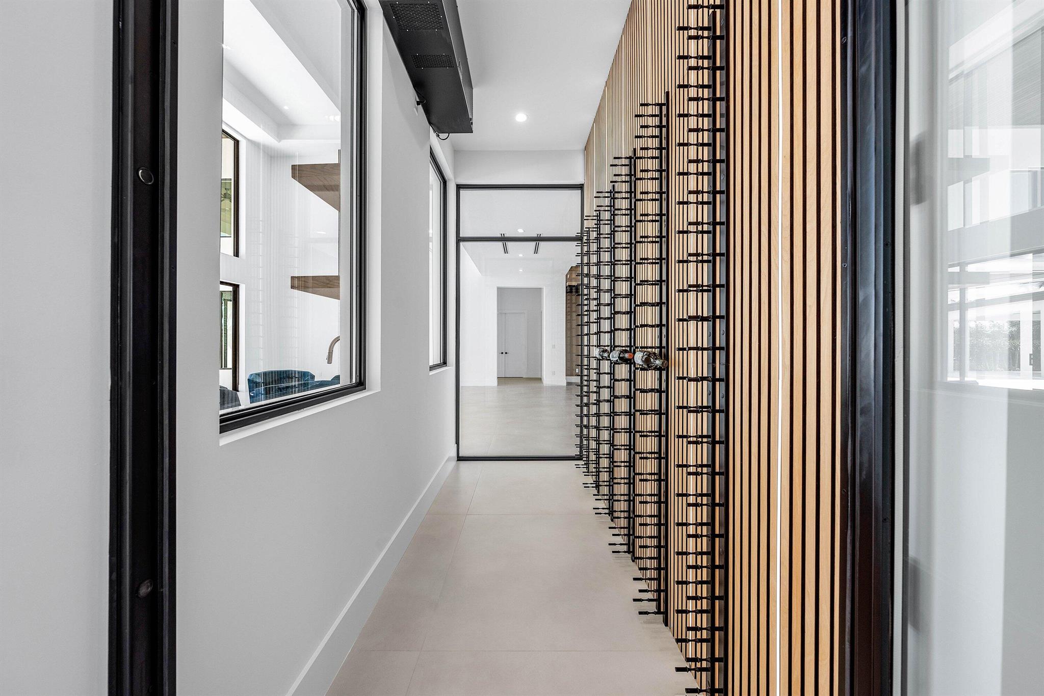 RIVERSIDE ON THE LOXAHATC - Residential