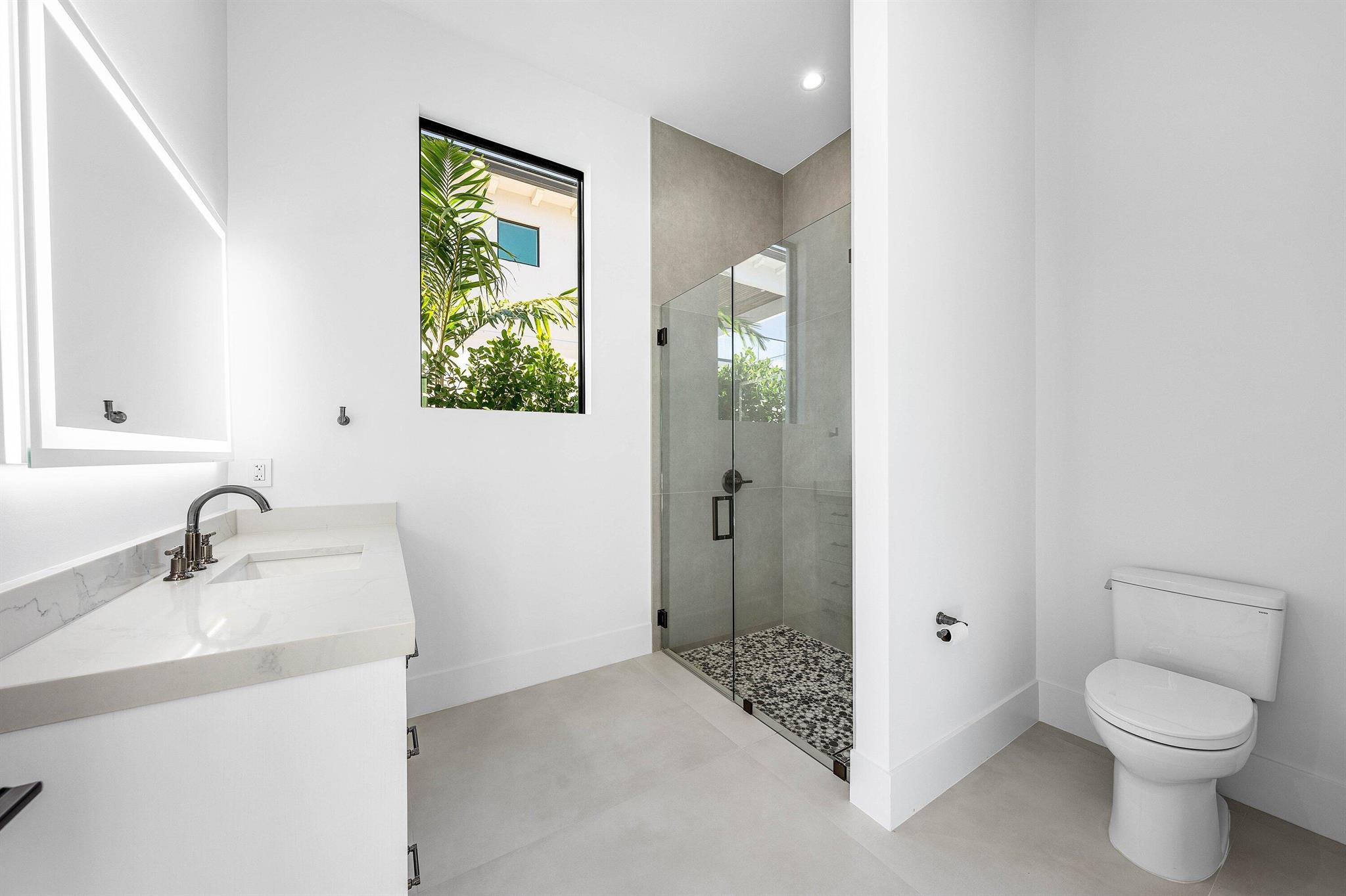 RIVERSIDE ON THE LOXAHATC - Residential