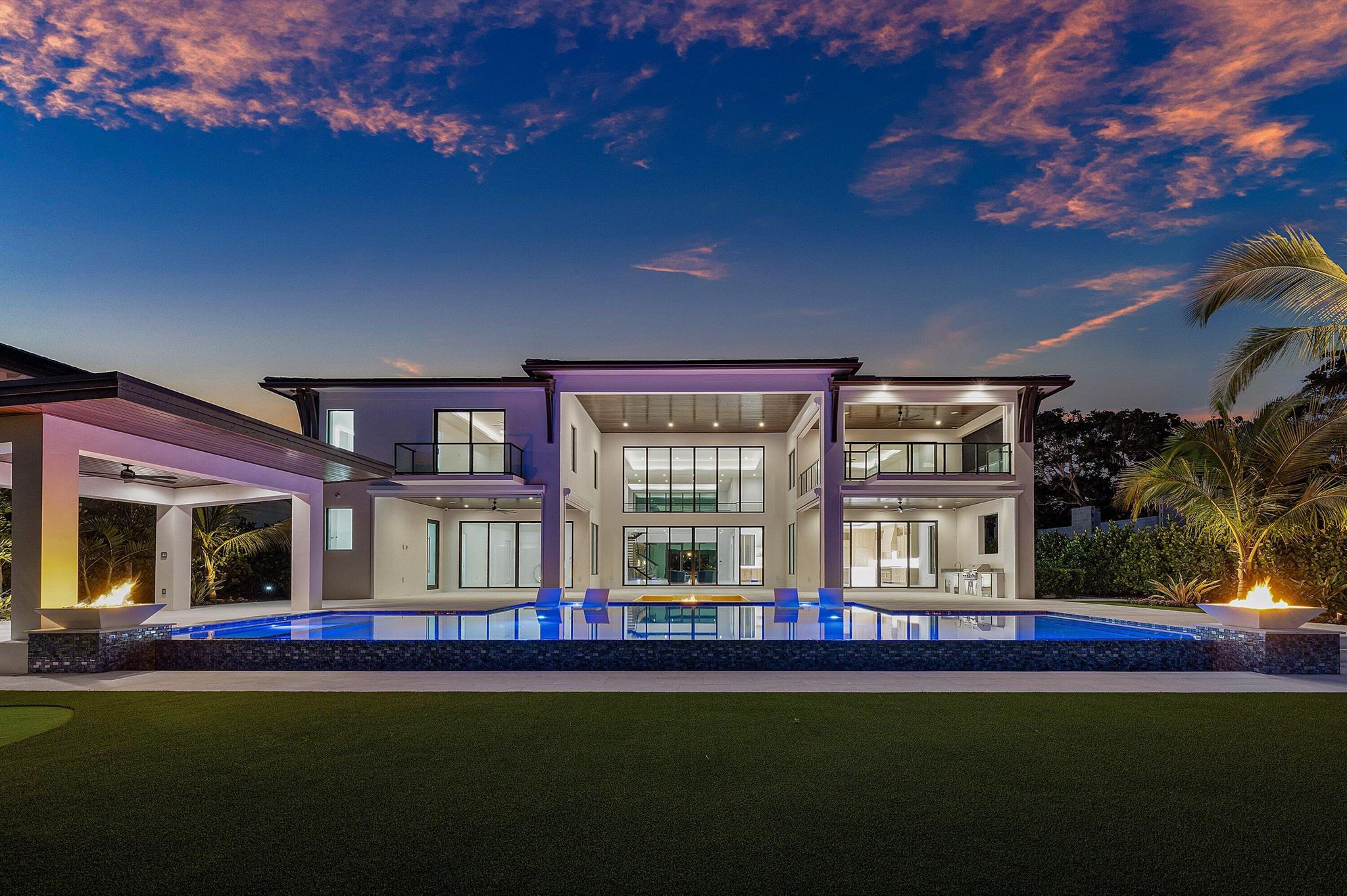 RIVERSIDE ON THE LOXAHATC - Residential