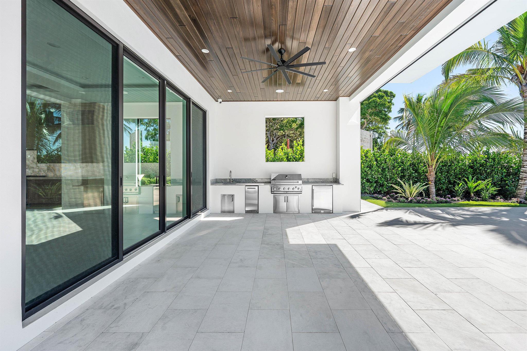 RIVERSIDE ON THE LOXAHATC - Residential