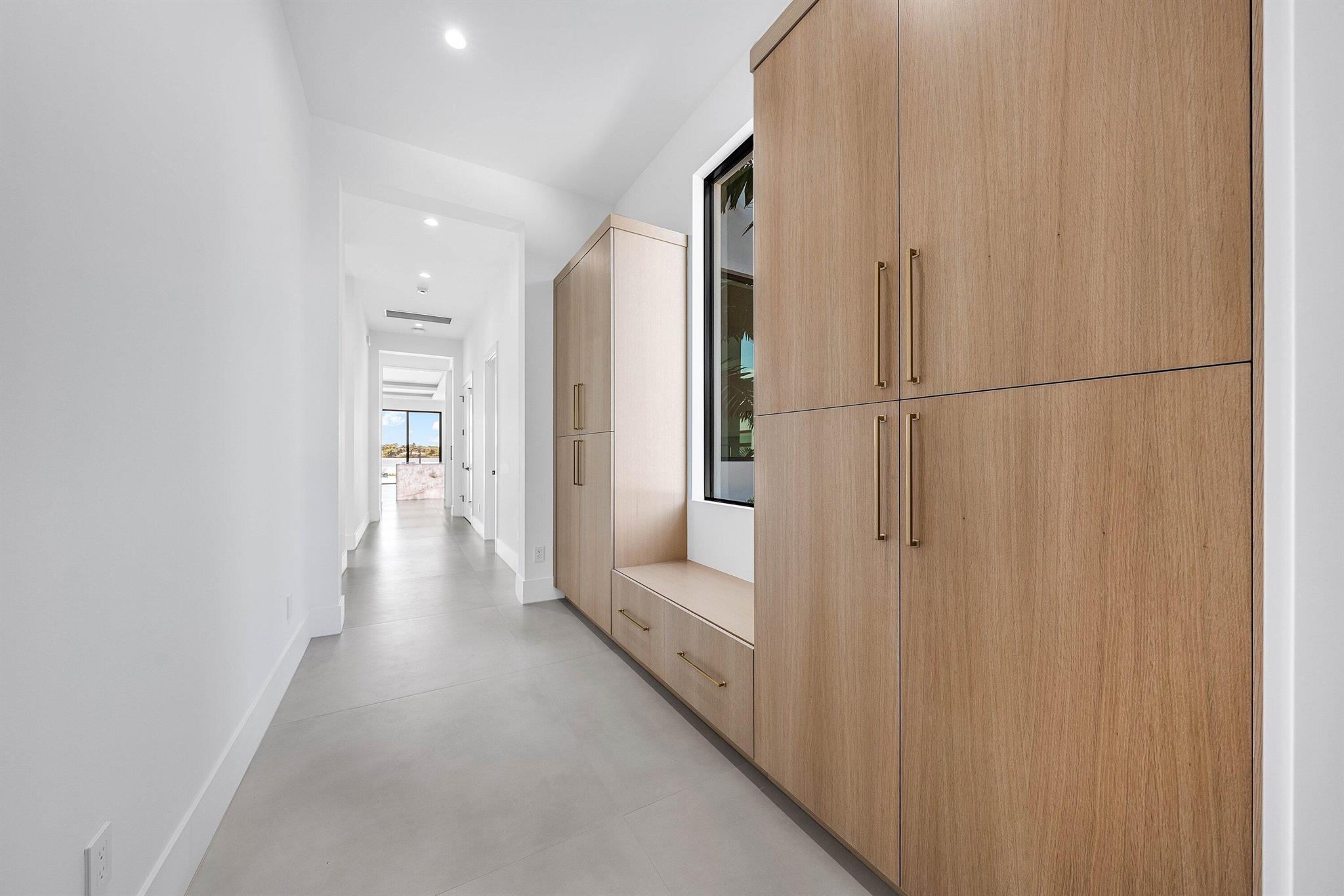 RIVERSIDE ON THE LOXAHATC - Residential