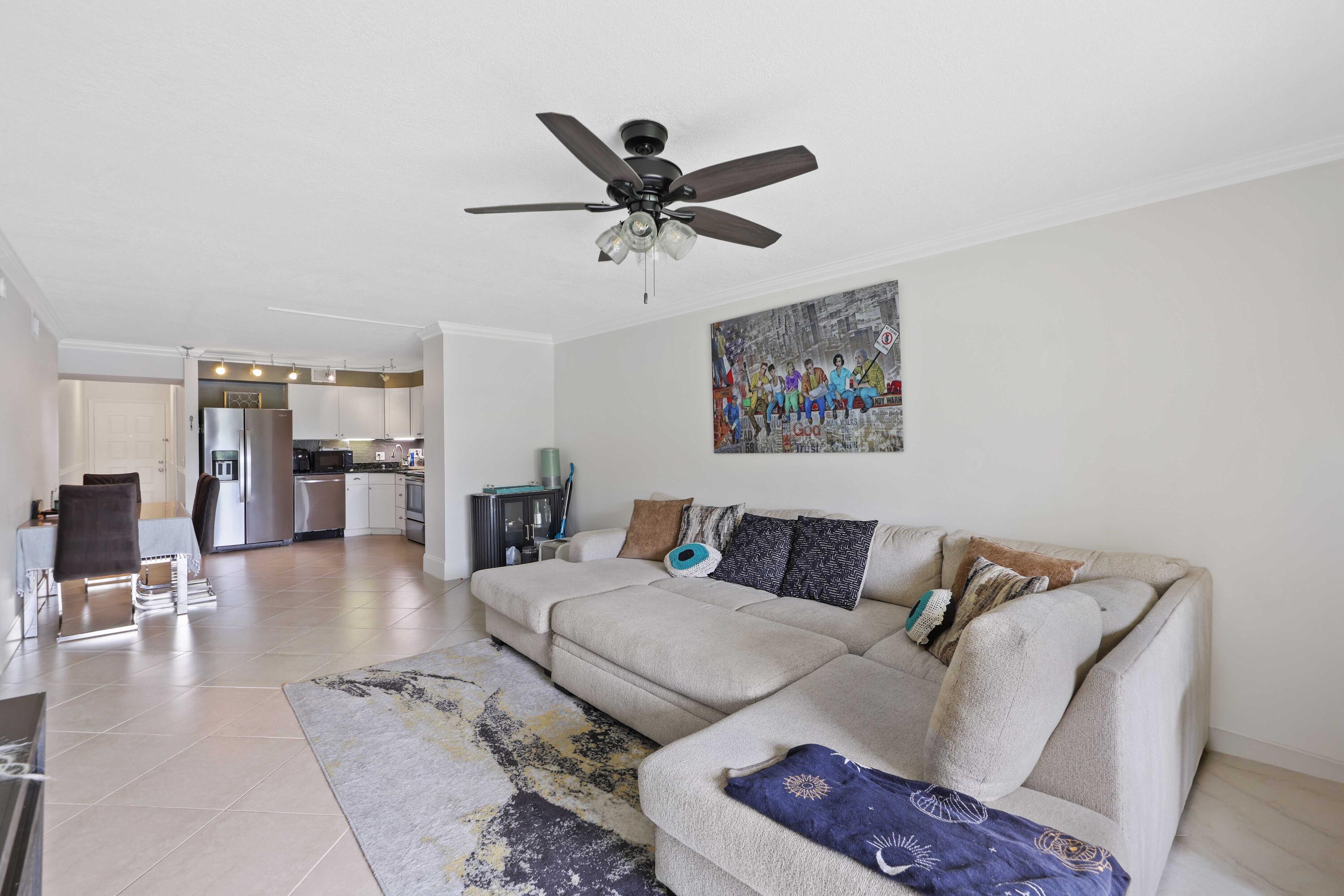 TROPIC VIEW CONDO - Residential