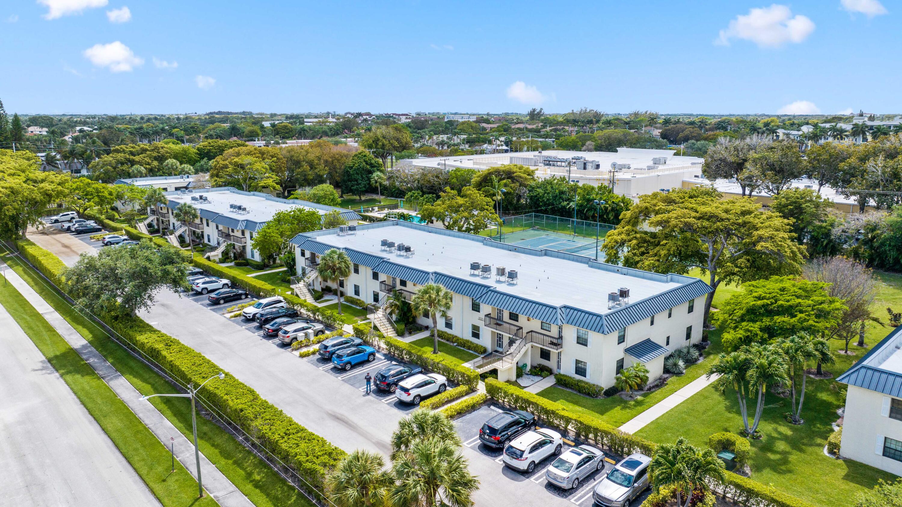 TROPIC VIEW CONDO - Residential