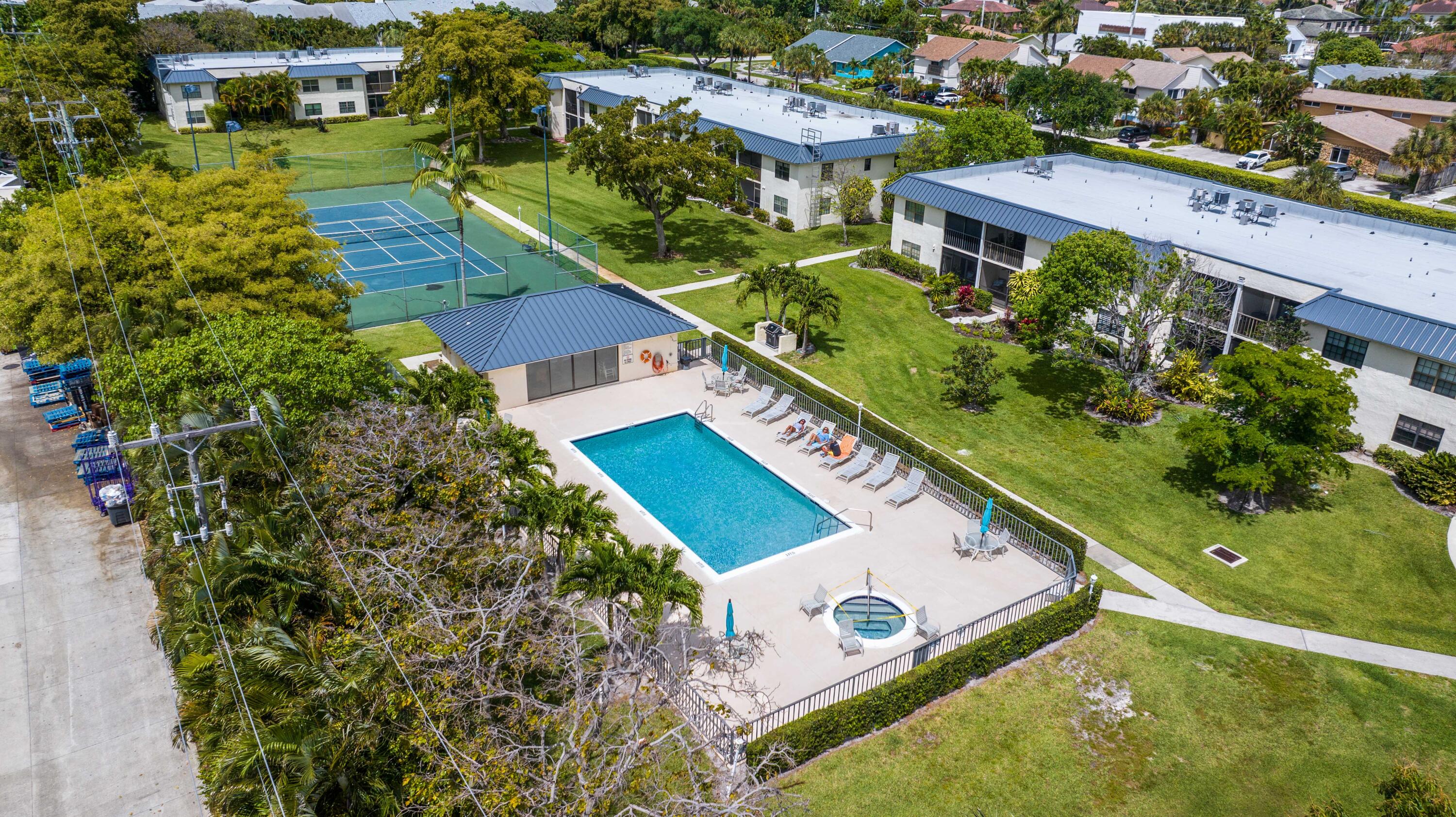 TROPIC VIEW CONDO - Residential