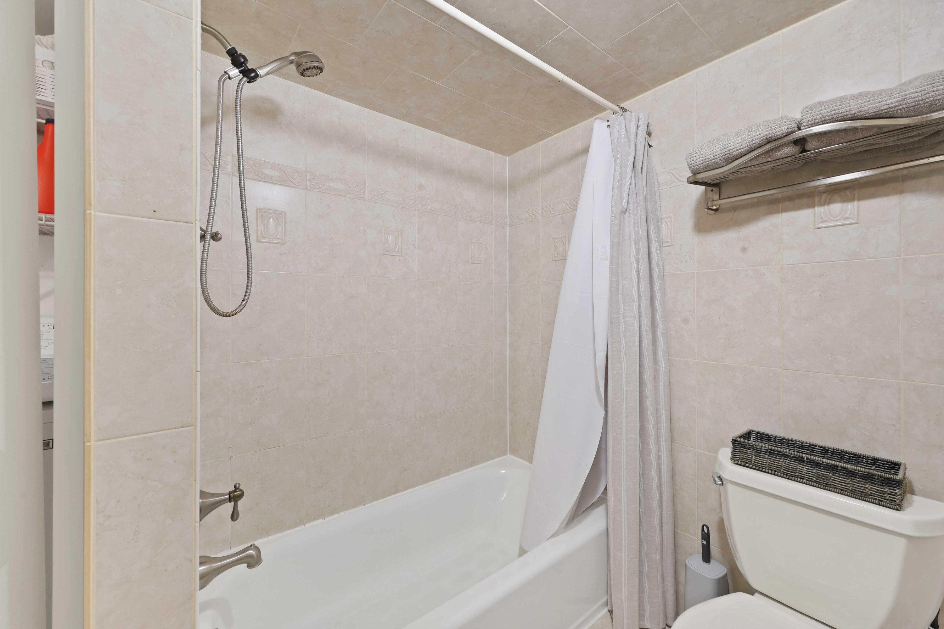 TROPIC VIEW CONDO - Residential