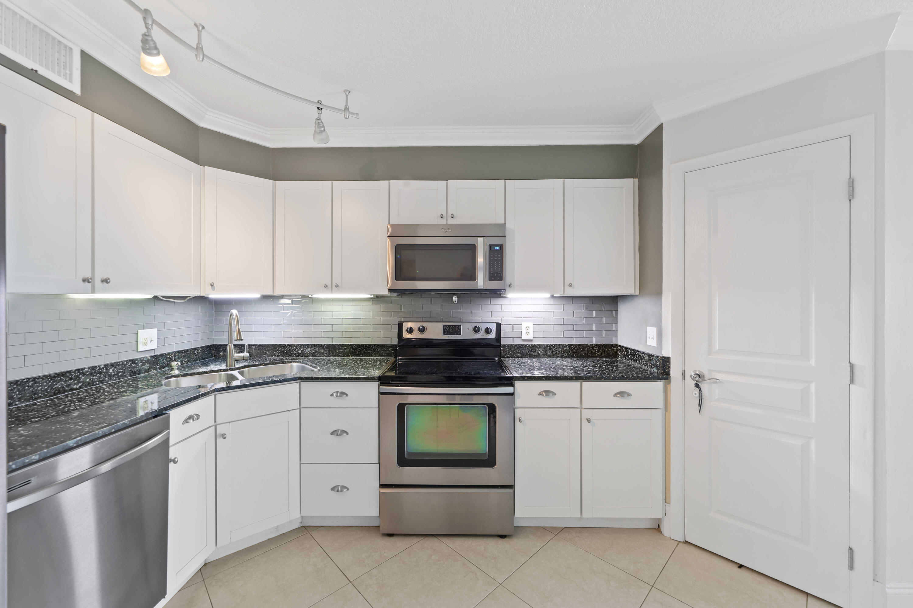 TROPIC VIEW CONDO - Residential