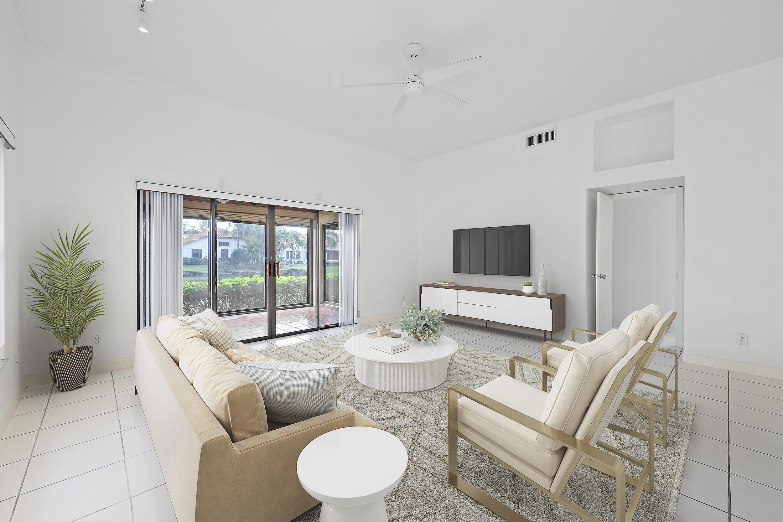 LA MARIPOSA - Residential Lease