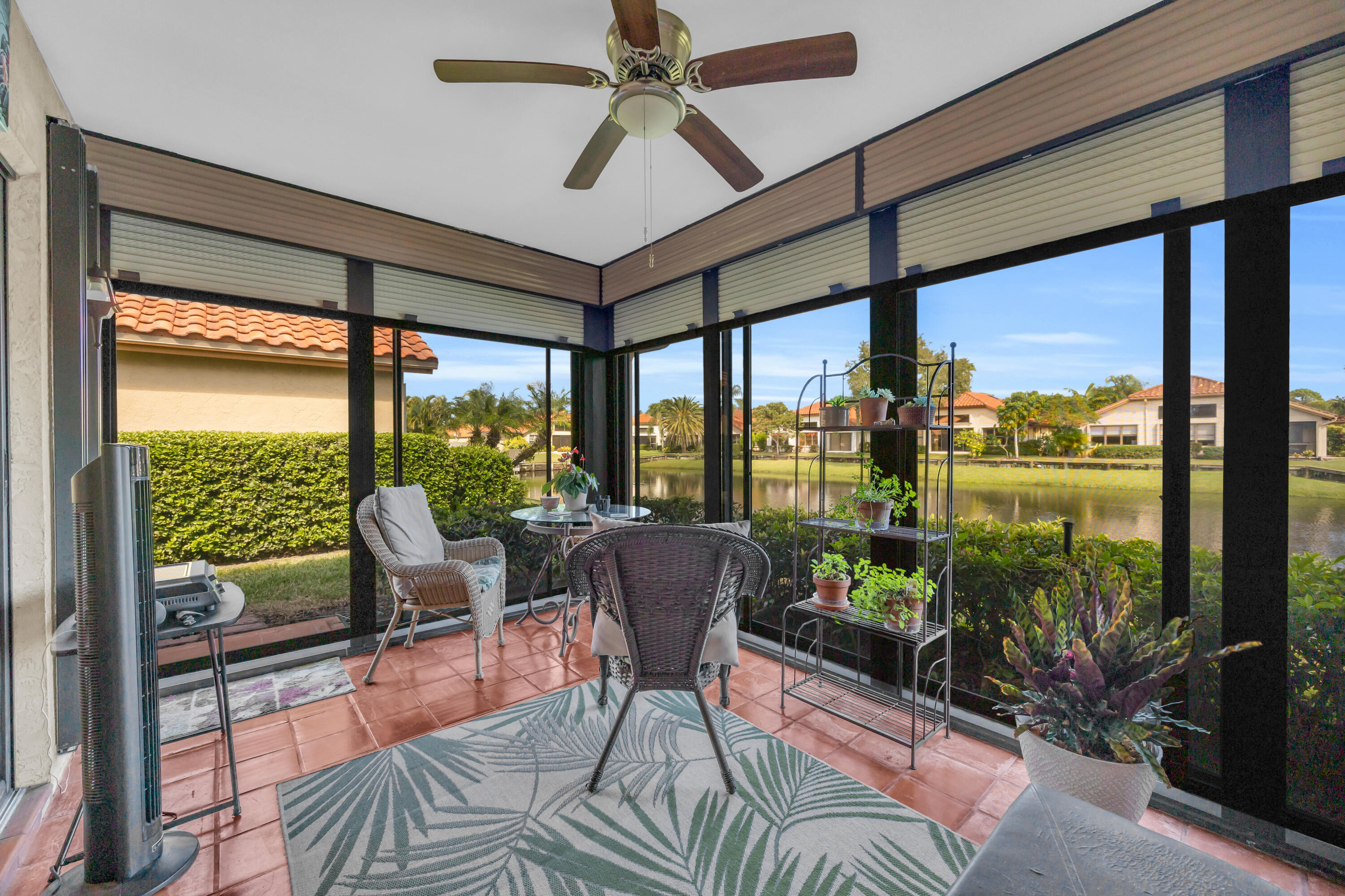 LA MARIPOSA - Residential Lease