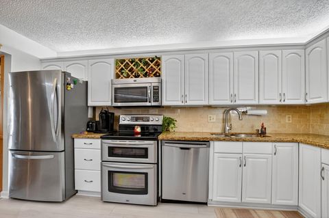 5650 Camino Del Sol 200 Boca Raton FL 33433