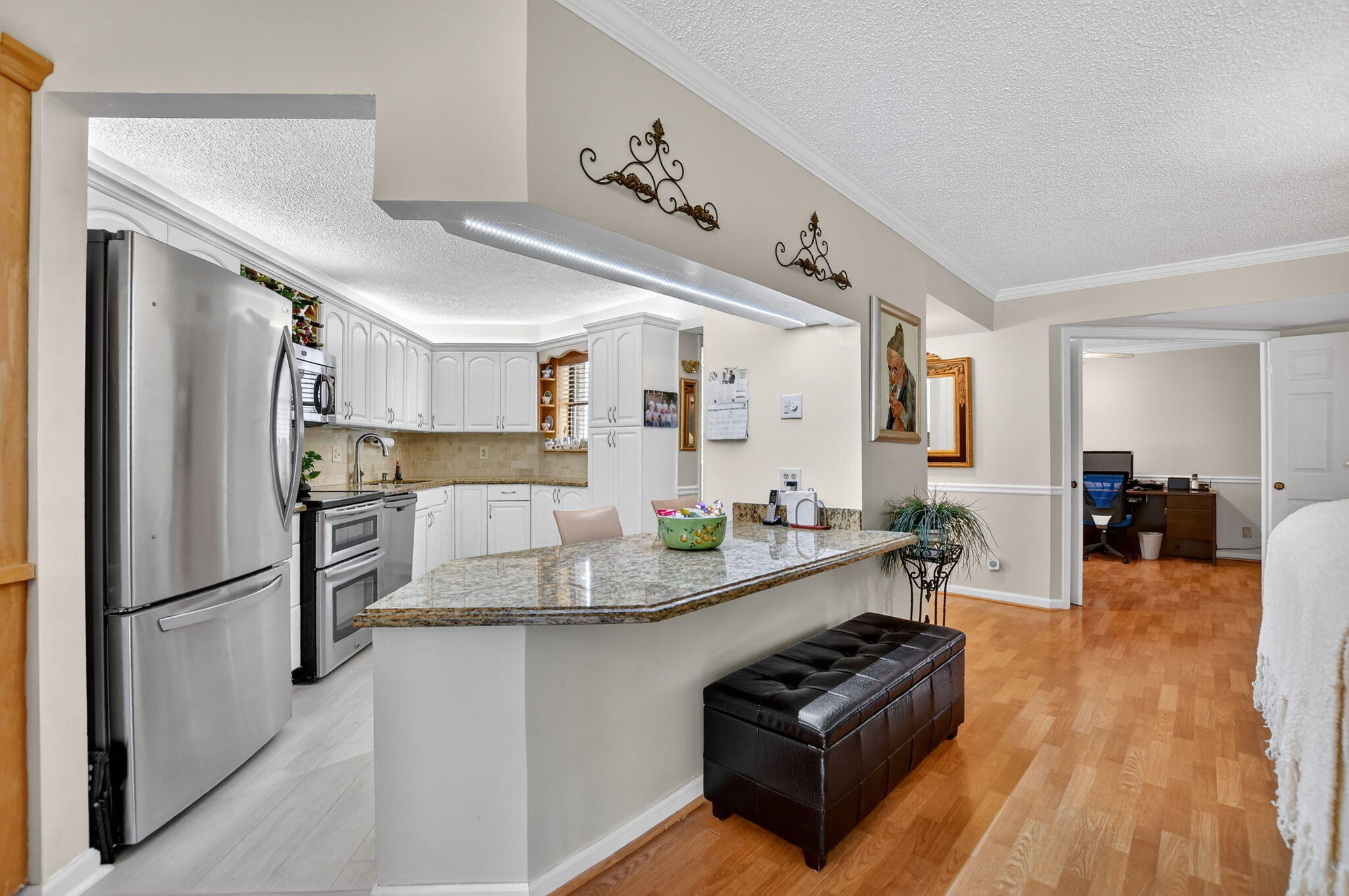 5650 Camino Del Sol 200