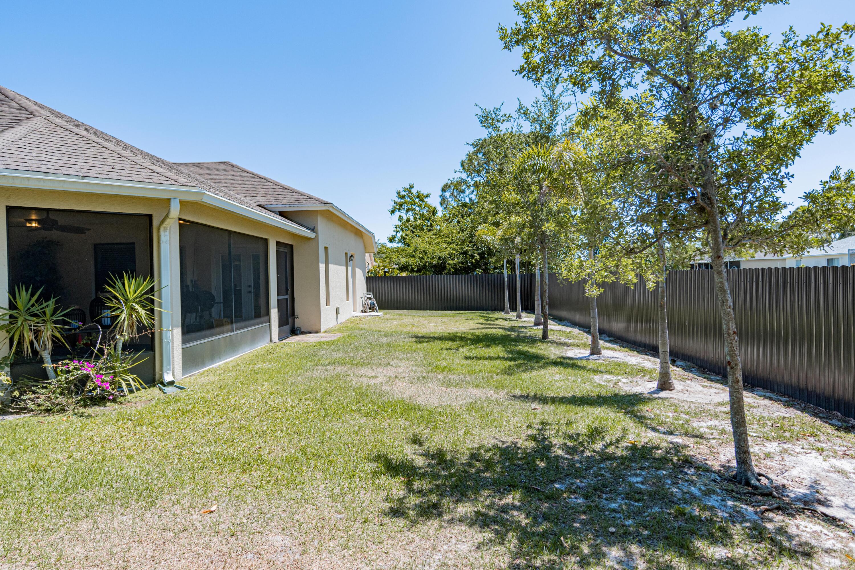 PORT ST LUCIE SECTION 33 - Residential