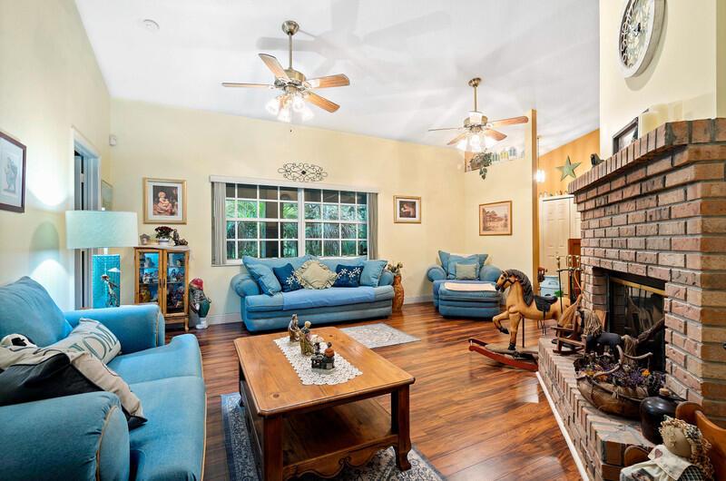 ACREAGE - Residential