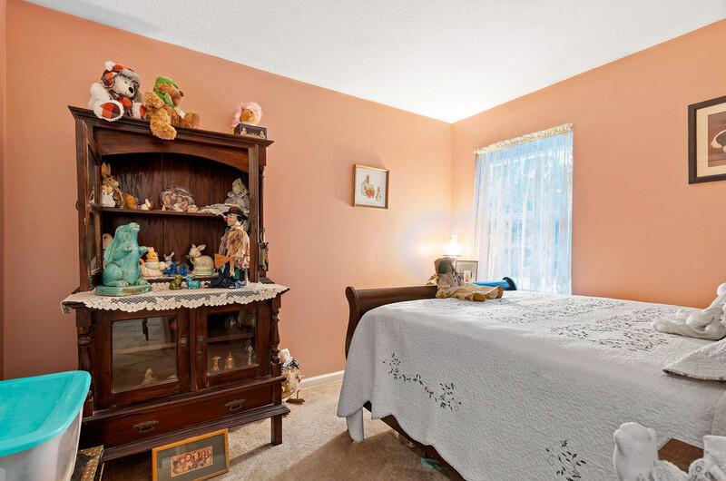 ACREAGE - Residential