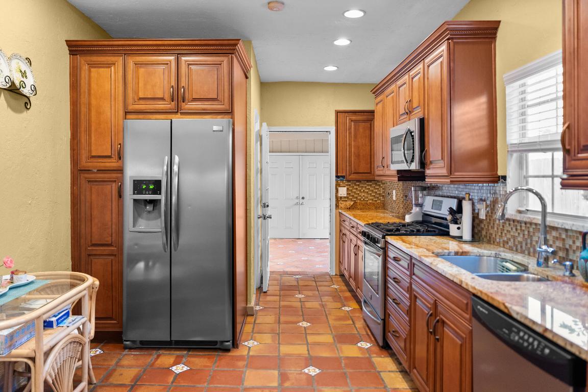 HILLSIDE PARK - Residential