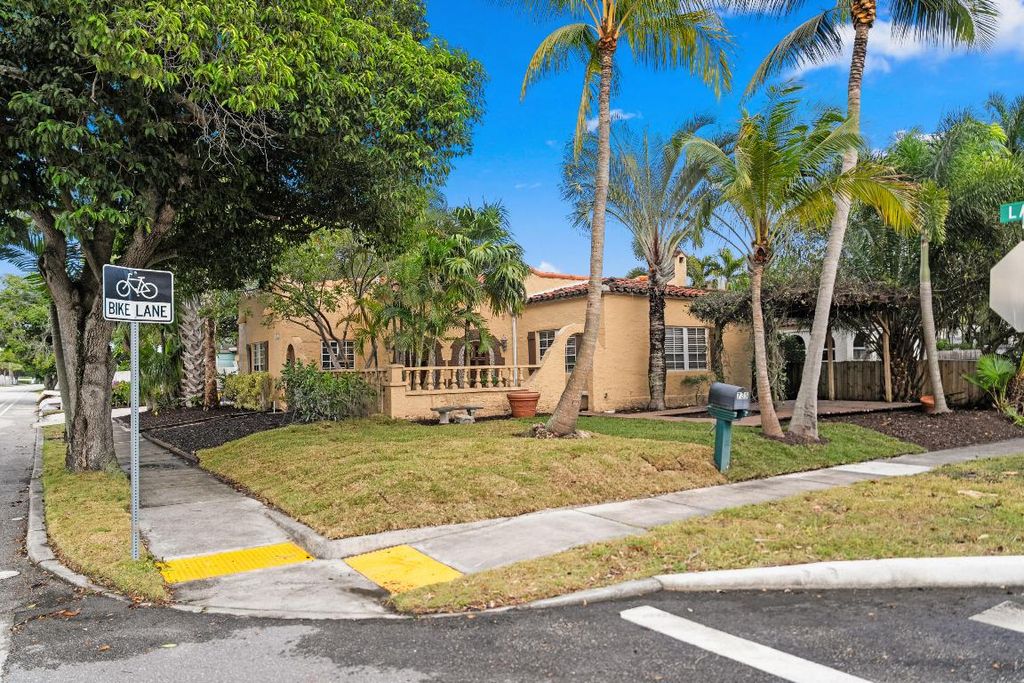 Photo of 735 Colonial Road, West Palm Beach, FL 33405 (MLS # R11158339)