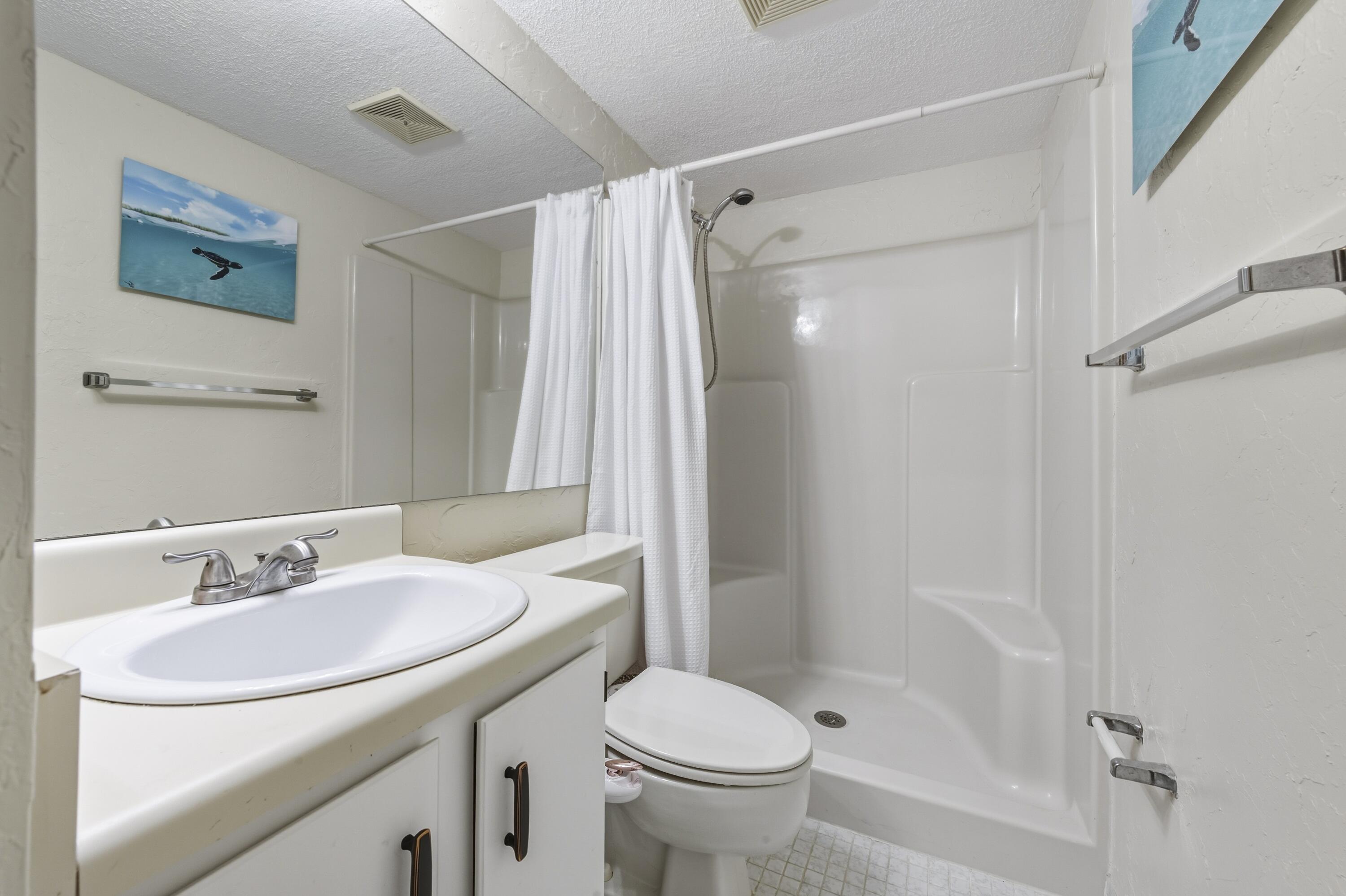 HIDDEN HARBOUR OF THE PALM BEACHES CONDO - Residential