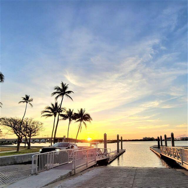 HIDDEN HARBOUR OF THE PALM BEACHES CONDO - Residential