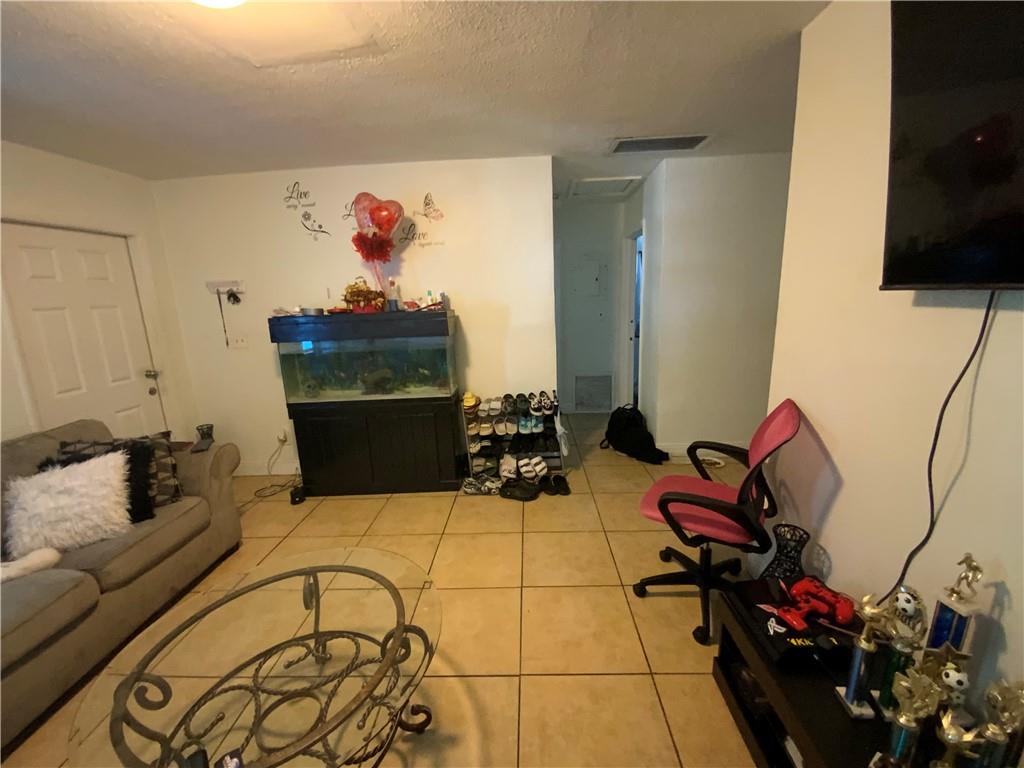 Springbank Park Sec 2 69- - Residential