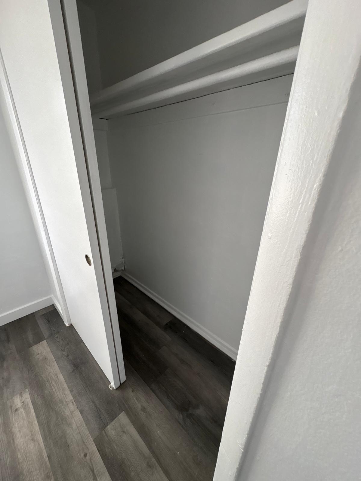 OLD DIXIE MANOR - Residential Lease