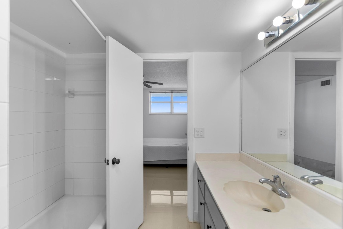 The Royal Mariner - Residential