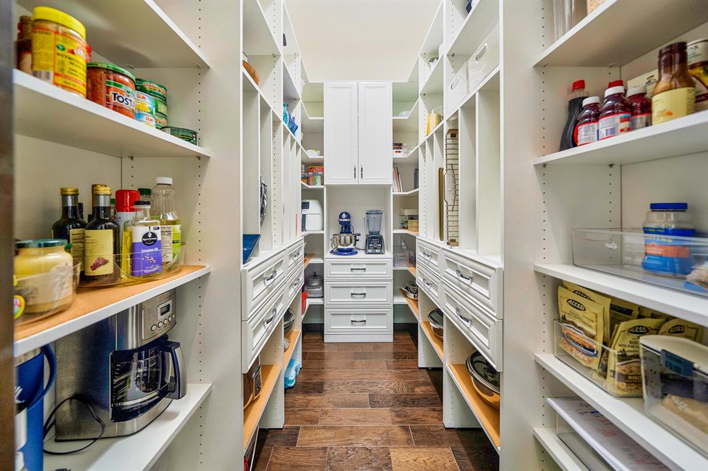 Seven Bridges - Residential